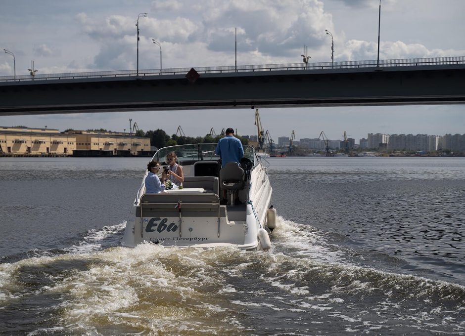 Аренда катера в Москве «rinker Fiesta Vee 250» Аренда катера в Москве «rinker Fiesta Vee 250»