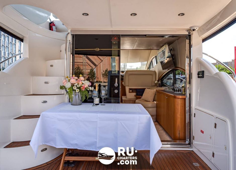 «sunseeker 44 Manhattan» Аренда яхты в Москве «sunseeker 44 Manhattan» Аренда яхты в Москве