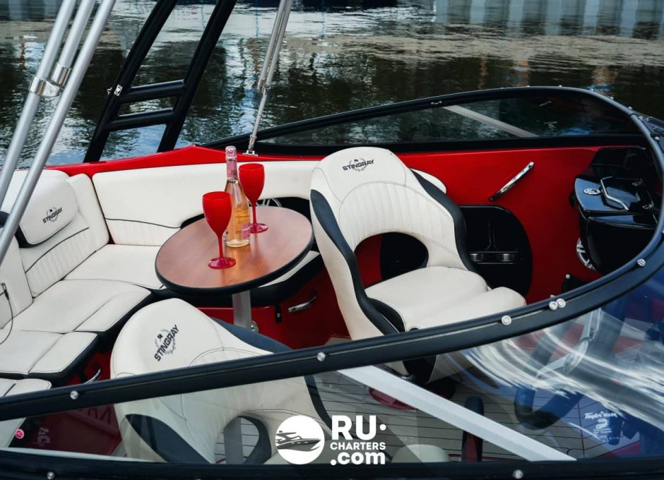 «stingray 225 Se» Аренда катера в Москве «stingray 225 Se» Аренда катера в Москве