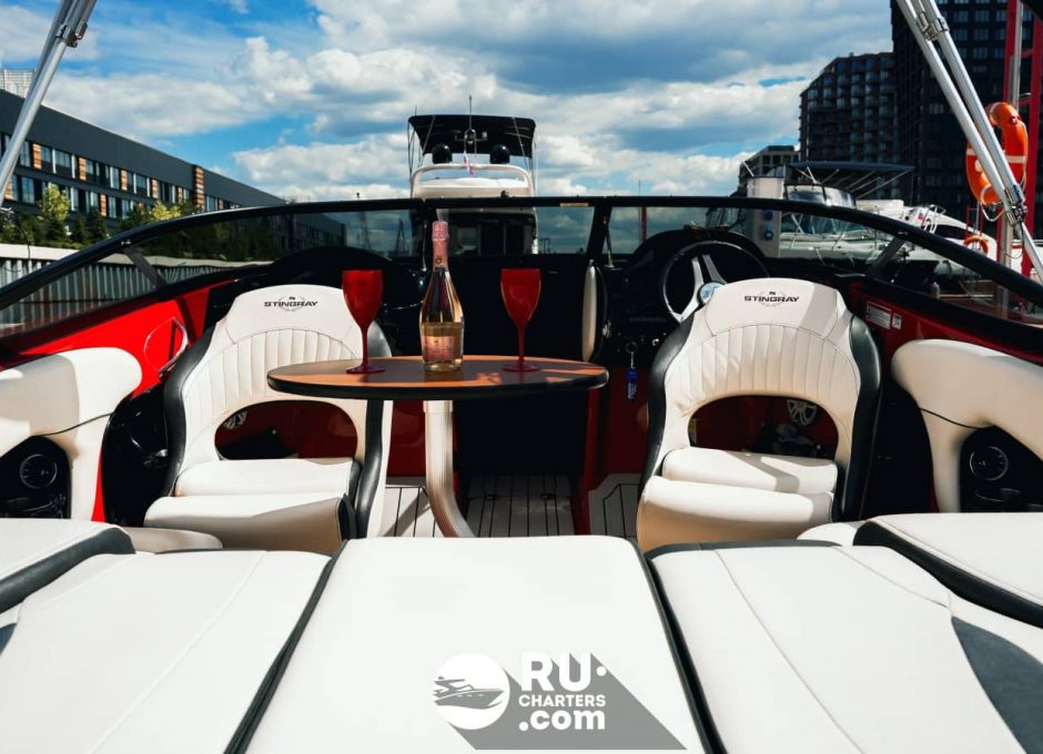 «stingray 225 Se» Аренда катера в Москве «stingray 225 Se» Аренда катера в Москве