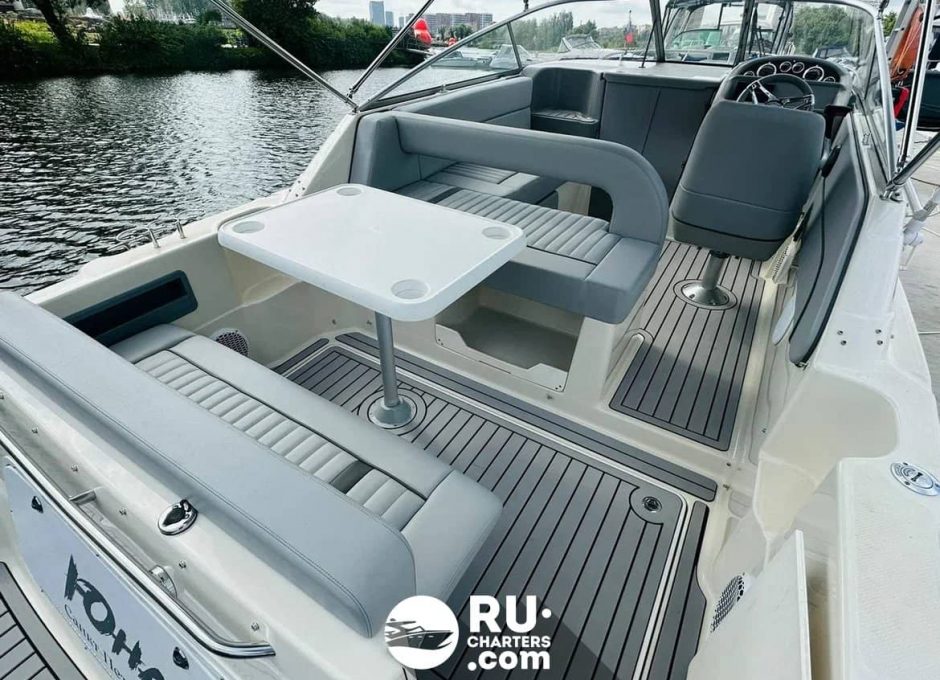 «bayliner 2655 Юна» Аренда катера в Москве «bayliner 2655 Юна» Аренда катера в Москве