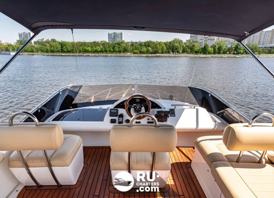 «fairline Phantom 40» Аренда яхты в Москве