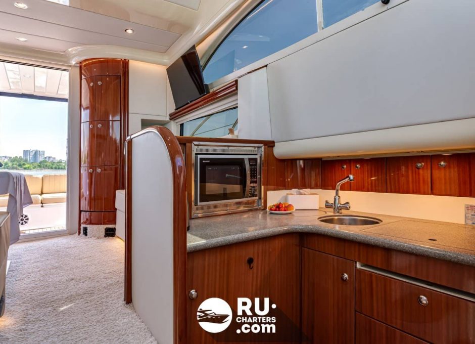 «fairline Phantom 40» Аренда яхты в Москве